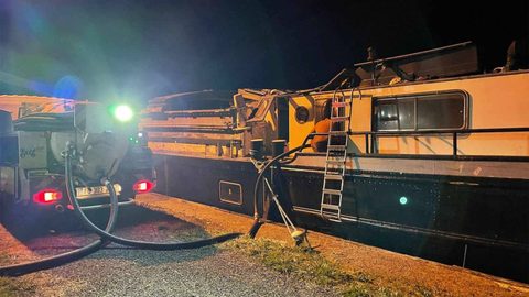 Pompage d'urgence d'une péniche